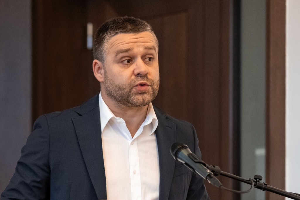 Ciprian Ciucu avertizează: Rețeaua de termoficare din București va fi complet înlocuită abia peste 15-20 de ani
