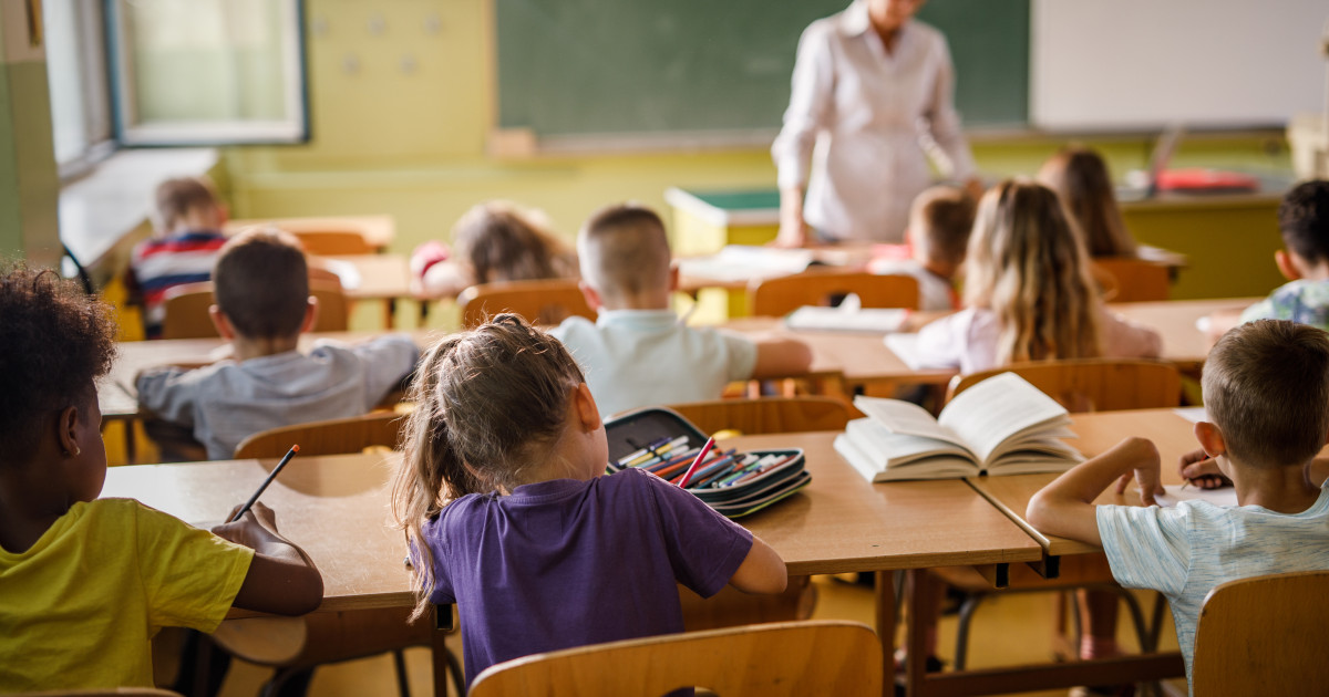 Calendarul școlar 2026: Când începe vacanța de toamnă și ce zile libere urmează până la Crăciun