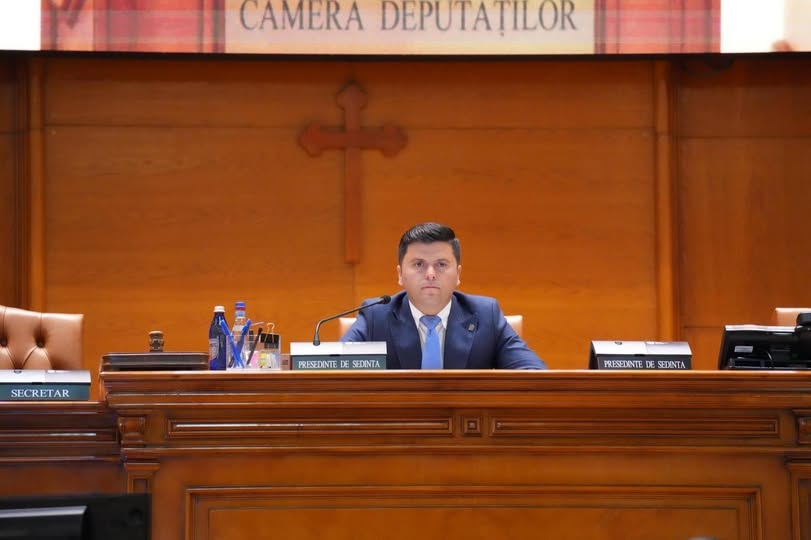 Adrian Cozma cere măsuri legislative pentru limitarea accesului minorilor la rețelele sociale