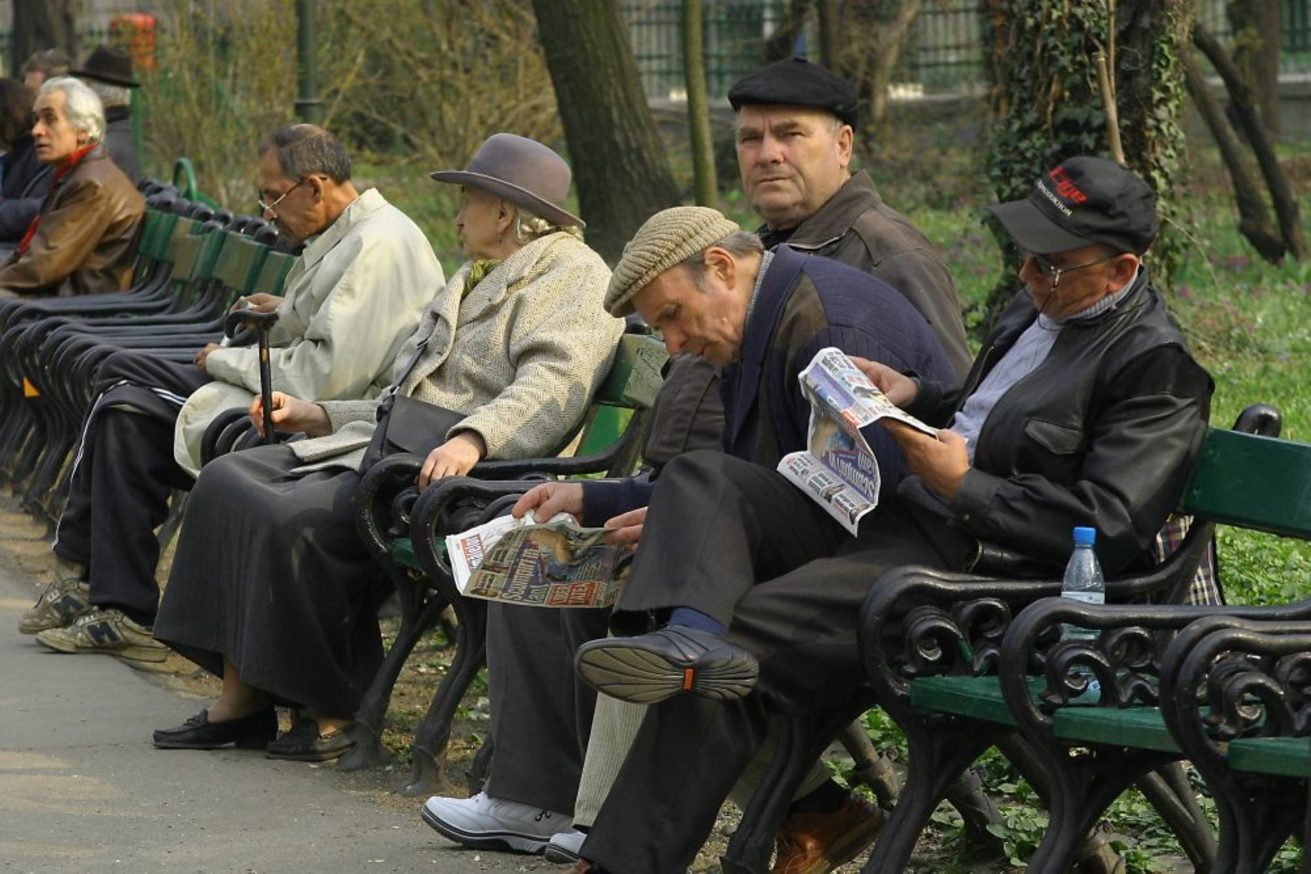 Peste 885.000 de pensionari primesc indemnizație socială pentru completarea veniturilor