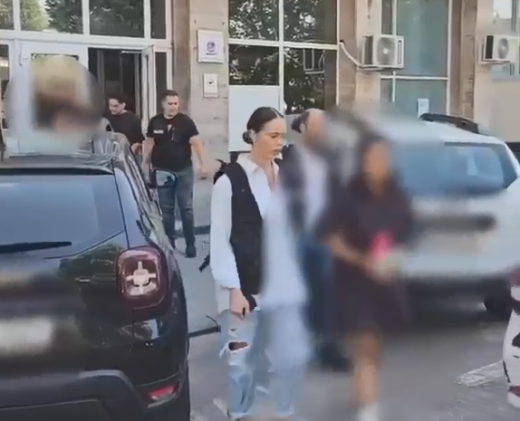 Un bărbat și o femeie din București sunt inculpați pentru răpirea a doi nou-născuți