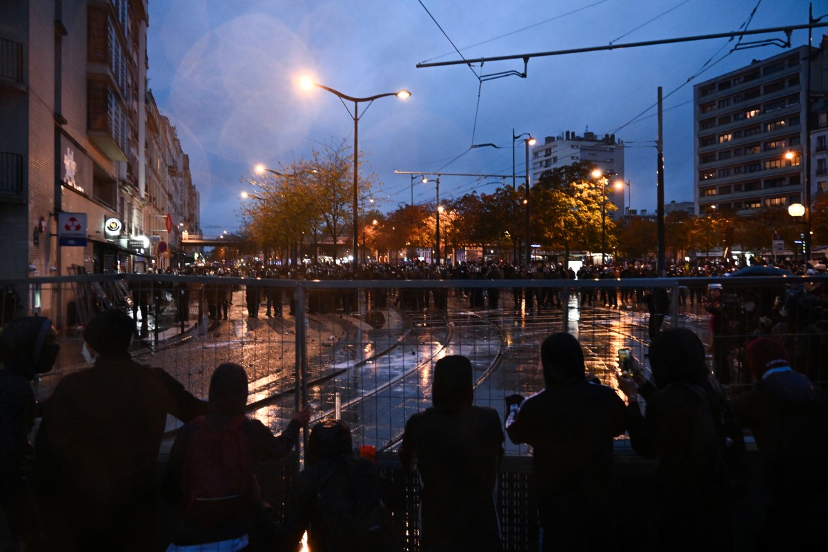 Violențe în Paris în timpul protestelor masive împotriva costului vieții din Franța