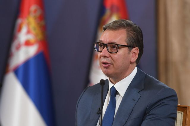 Alegeri parlamentare în Serbia: Opoziția condusă de studenți îl provoacă pe Aleksandar Vucic
