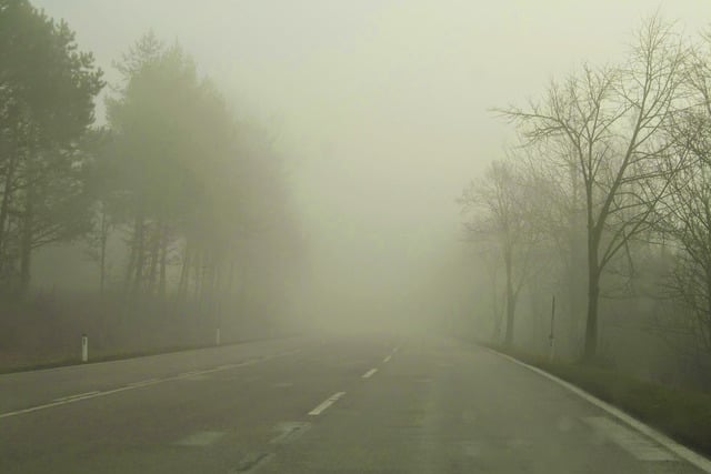 Avertisment de la Centrul Infotrafic: Ceață densă pe autostrăzile A0, A2 și A3