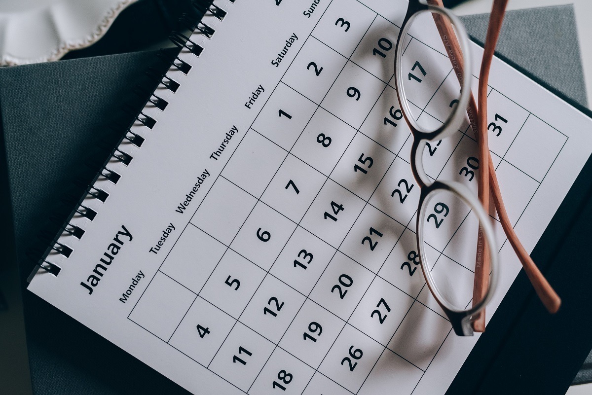 Calendarul zilelor libere rămase în 2026: cum se organizează minivacanțele până la finalul anului
