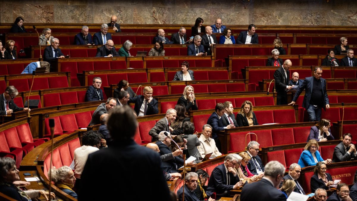 Scandal în Franța: Femeile au fost verificate fizic la congresul lui Marine Le Pen