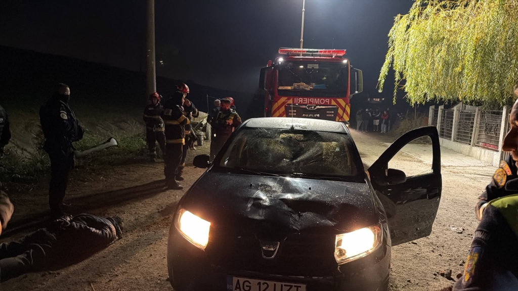 Pompier rănit în Argeș în urma agresiunii localnicilor. Raed Arafat condamnă incidentul