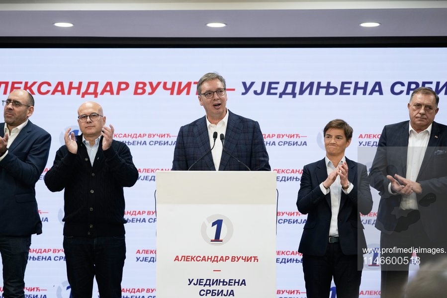 Aleksandr Vucic își recunoaște înfrângerea la alegerile anticipate din Serbia