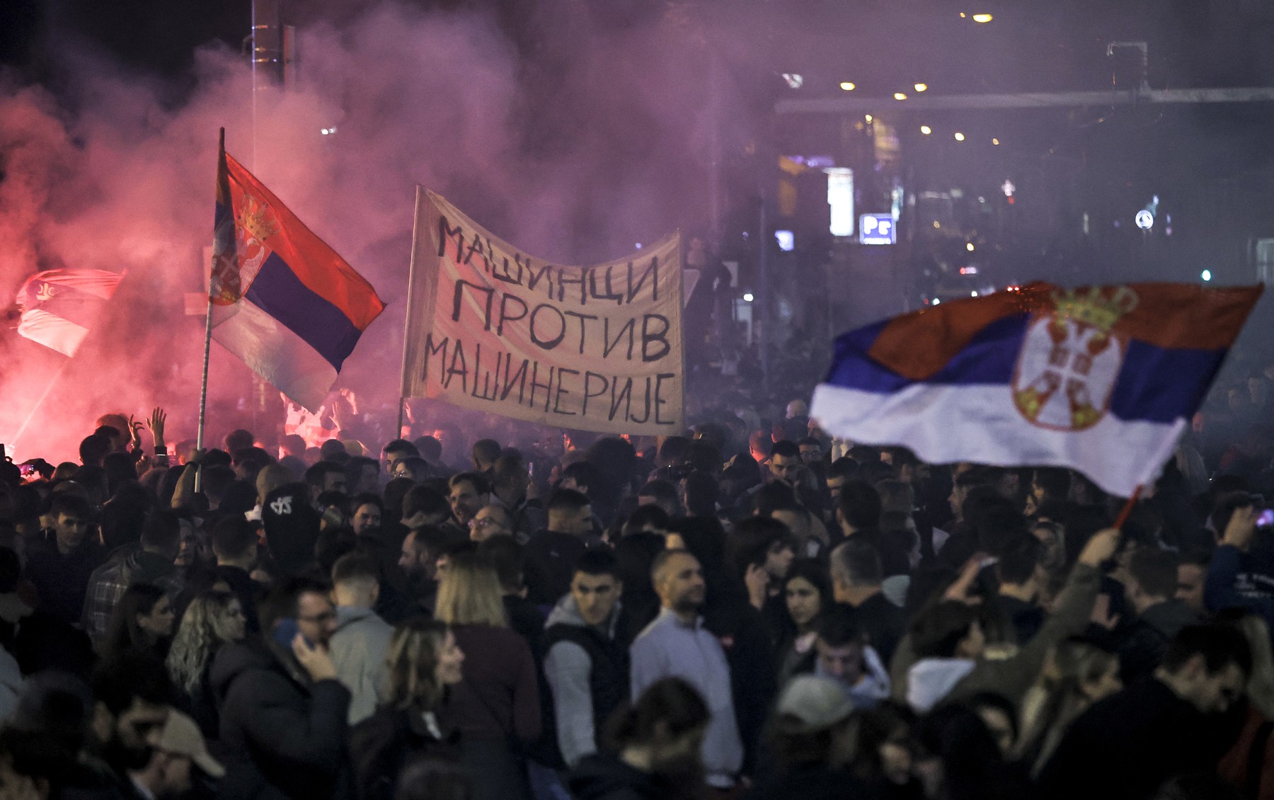 Explozie de bucurie în Serbia după înfrângerea lui Aleksandar Vucic la alegerile legislative