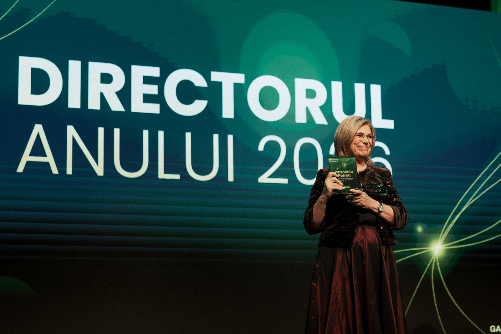 Patru directori de școli au fost premiați pentru rezultatele obținute în educație