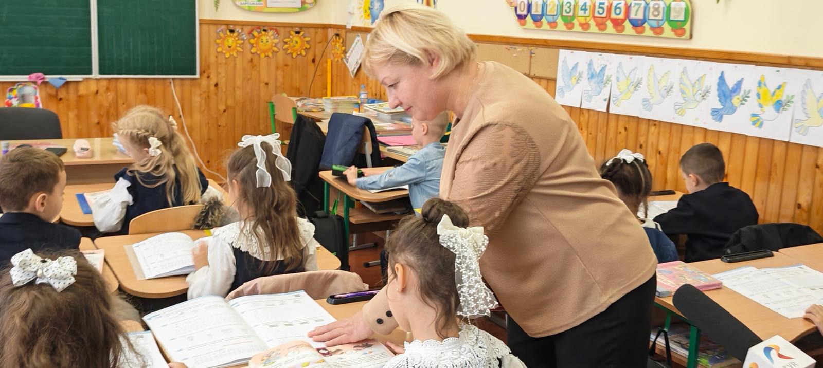 Reforma educației în Ucraina: 29 de licee românești din Cernăuți vor deveni gimnazii