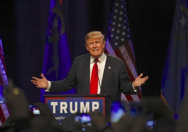 Donald Trump reacționează la gluma lui Barack Obama despre decorul de la Casa Albă