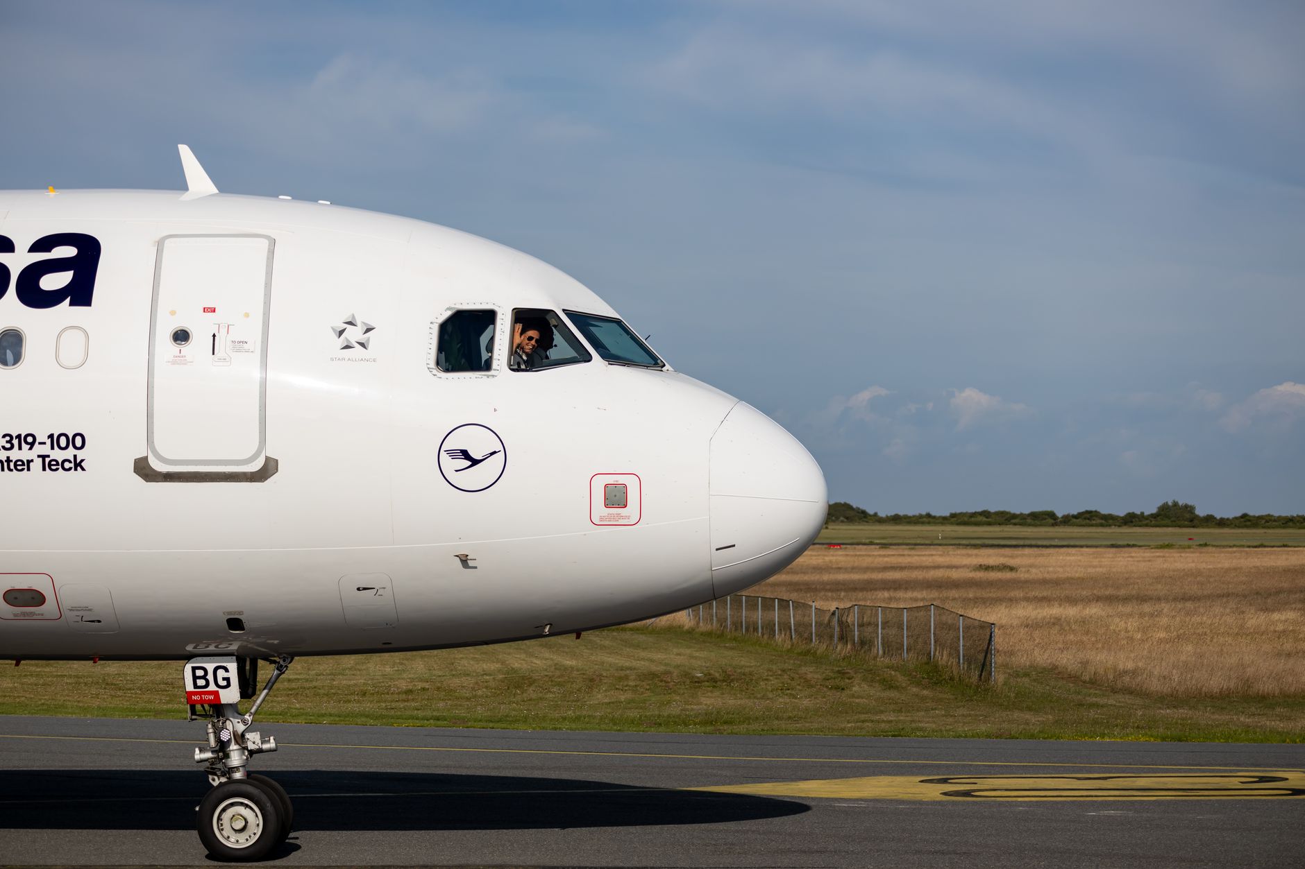 Alerte de siguranță în aviația europeană: mulți piloți zboară deși sunt extrem de obosiți