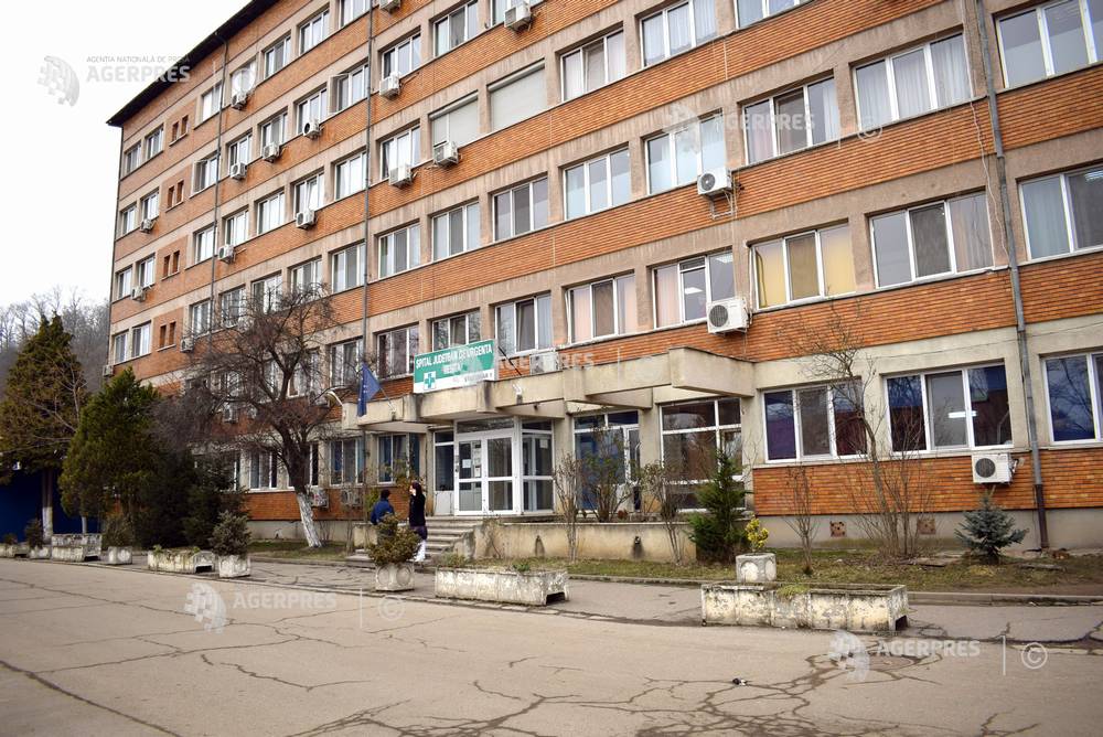 Incendiu la Secția de Psihiatrie a Spitalului Județean din Reșița: 16 pacienți au fost evacuați de urgență