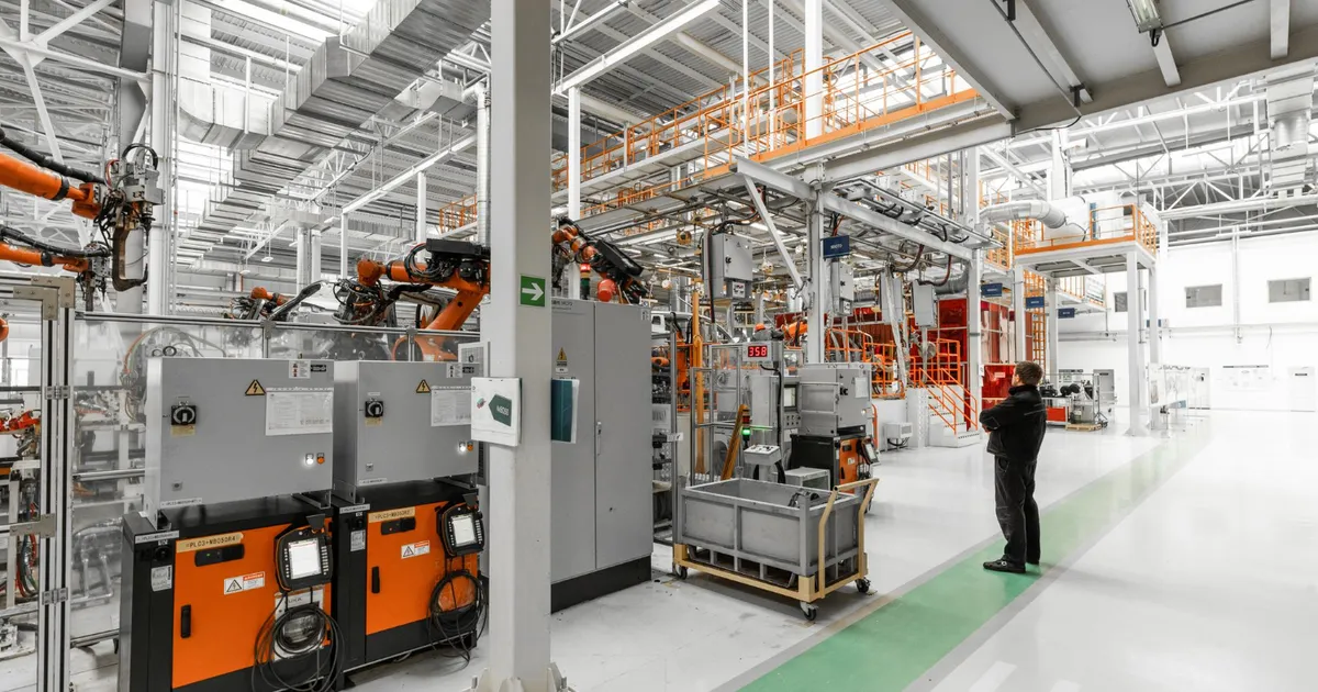 Industria domină profiturile companiilor din România, generând peste 9,5 miliarde de euro