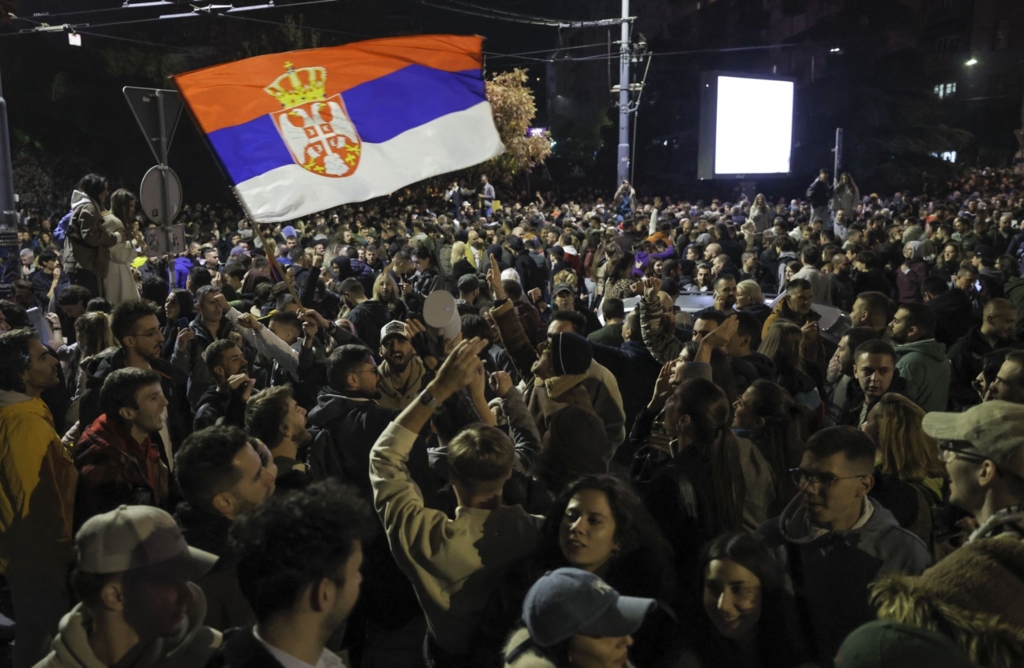 Revoluție în Serbia: Mișcarea studențească Lista Studenților a învins în alegerile parlamentare