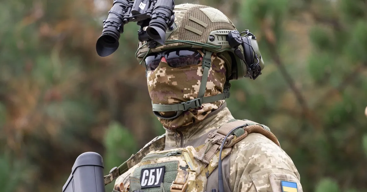 Doi soldați ruși deghizați în civili au fost arestați în încercarea de a ajunge la Kiev