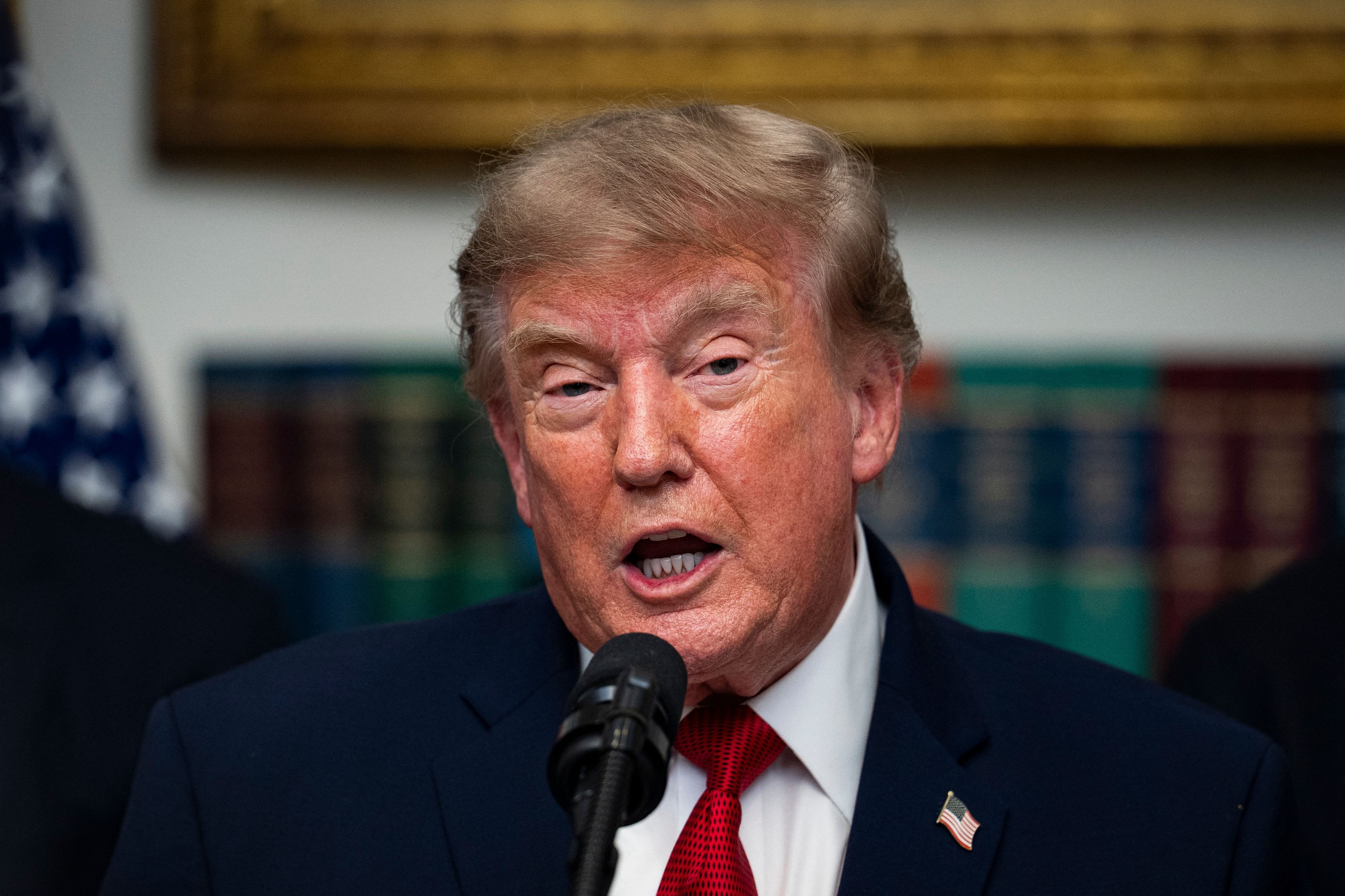 Donald Trump: Competiția cu China în domeniul inteligenței artificiale este riscul principal pentru SUA
