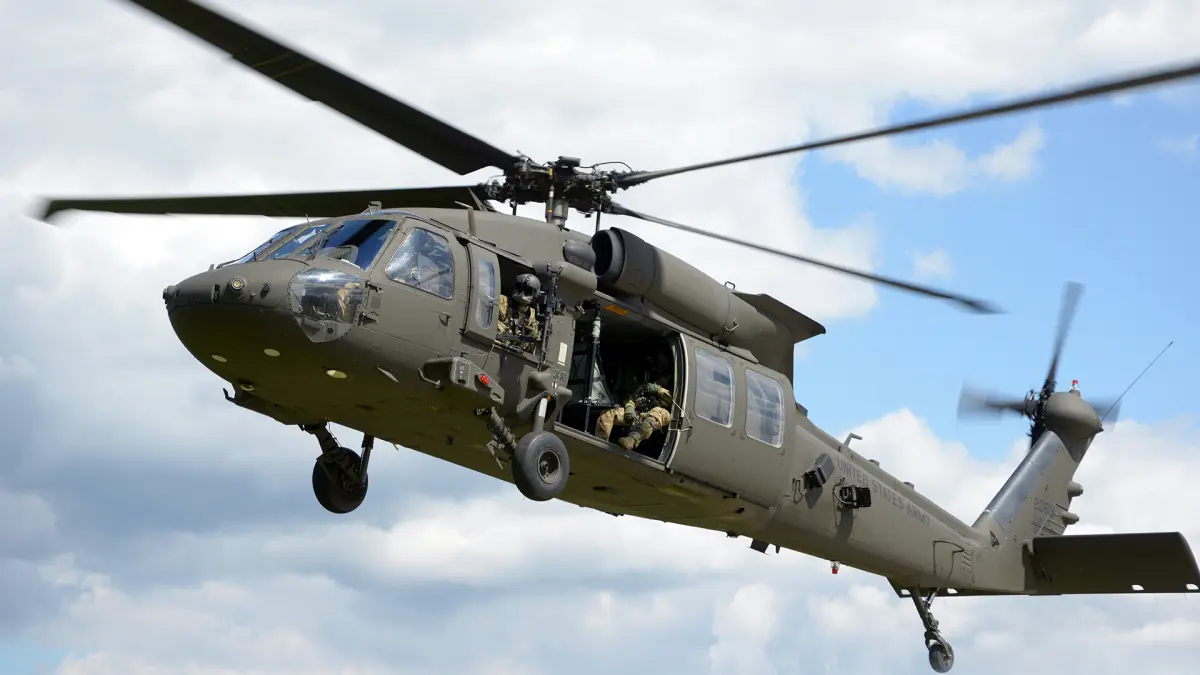 Două elicoptere Black Hawk sunt blocate în Constanța din cauza lipsei de personal și a birocrației