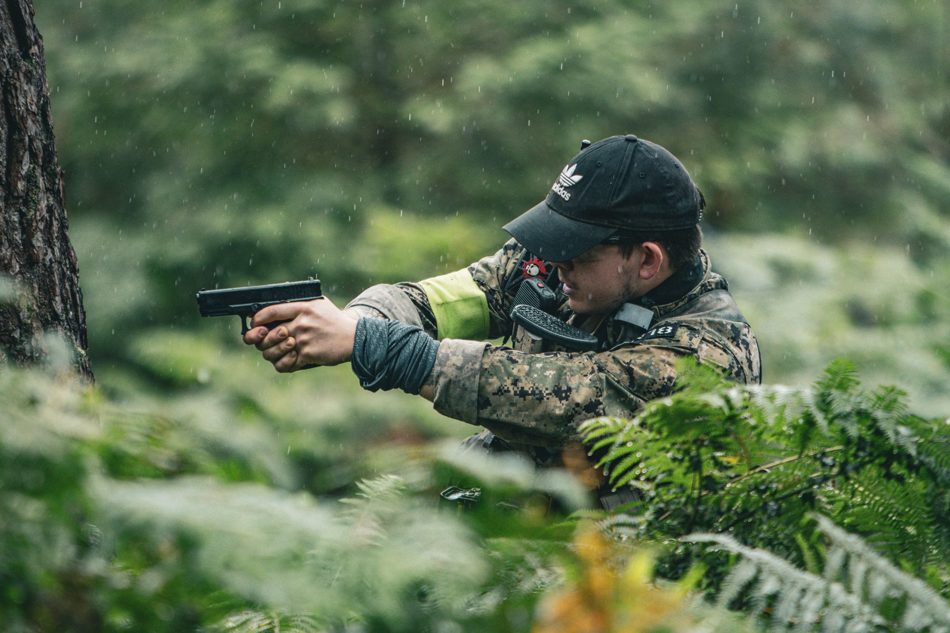 Incident cu armă de airsoft lângă locuința premierului Luca Niculescu în Sectorul 1