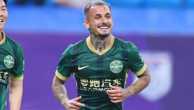 Alexandru Mitriță a marcat un gol și a condus victoria echipei Zhejiang în victoria de 4-1