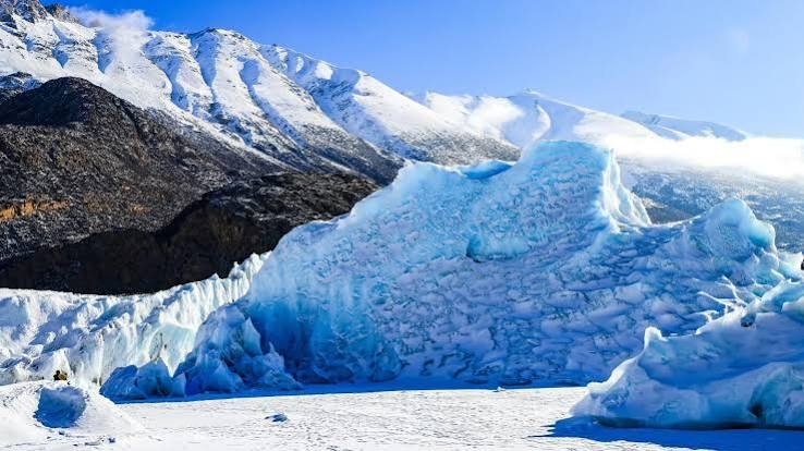 Descoperire majoră în Tibet: Gheață de peste 128.000 de ani poate dezvălui secretele ultimei ere glaciare