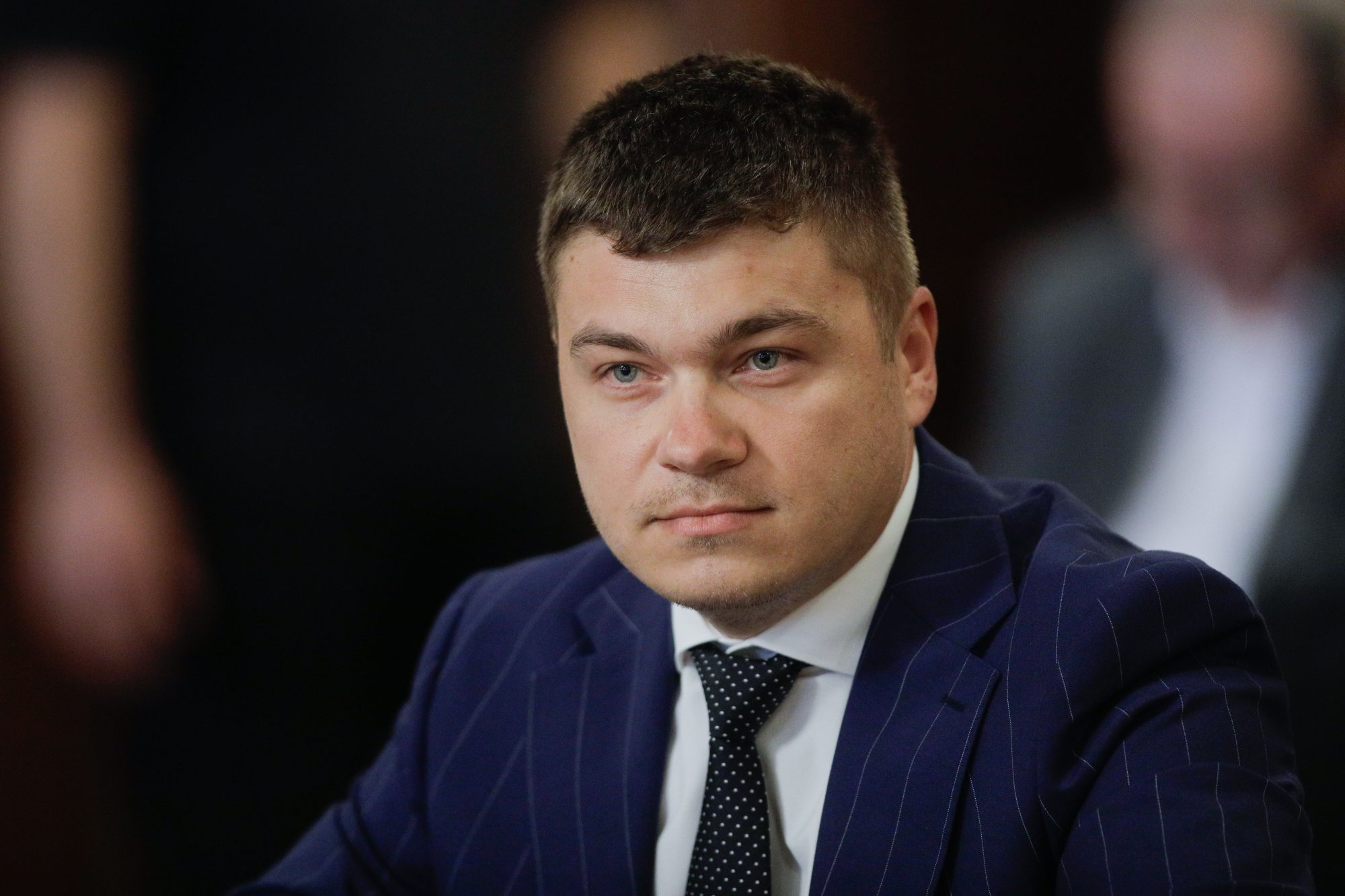 Proprietarii care au închis balcoanele fără autorizație pot fi amendați de primărie
