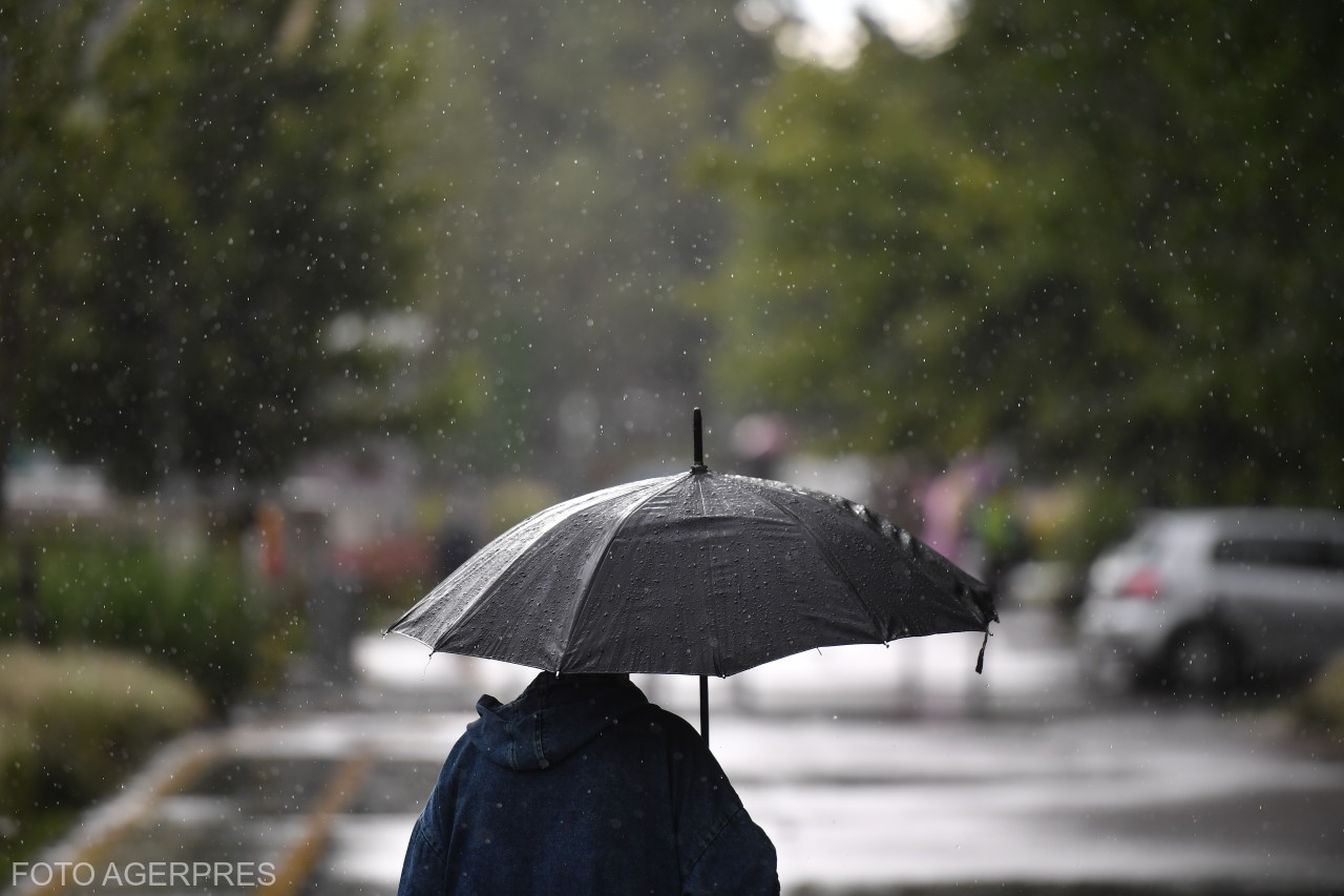 Avertismente meteorologice actualizate: Cod portocaliu pentru ploi abundente în anumite zone