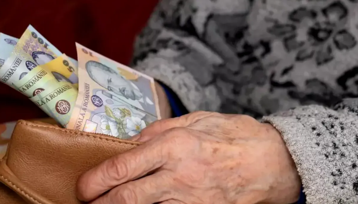 Pensionarii vor primi ajutoare de până la 500 de lei în luna decembrie și indexare anul viitor
