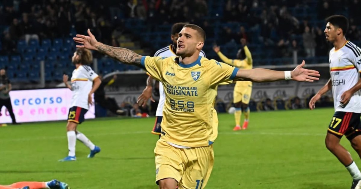 Daniel Bîrligea a inclus echipa ideală a etapei în Serie A după o dublă de senzație cu Frosinone