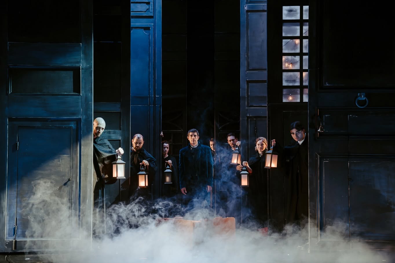 Teatrul Excelsior deschide stagiunea 2026-2027 cu spectacolul „Marile speranțe””, adaptat după Charles Dickens