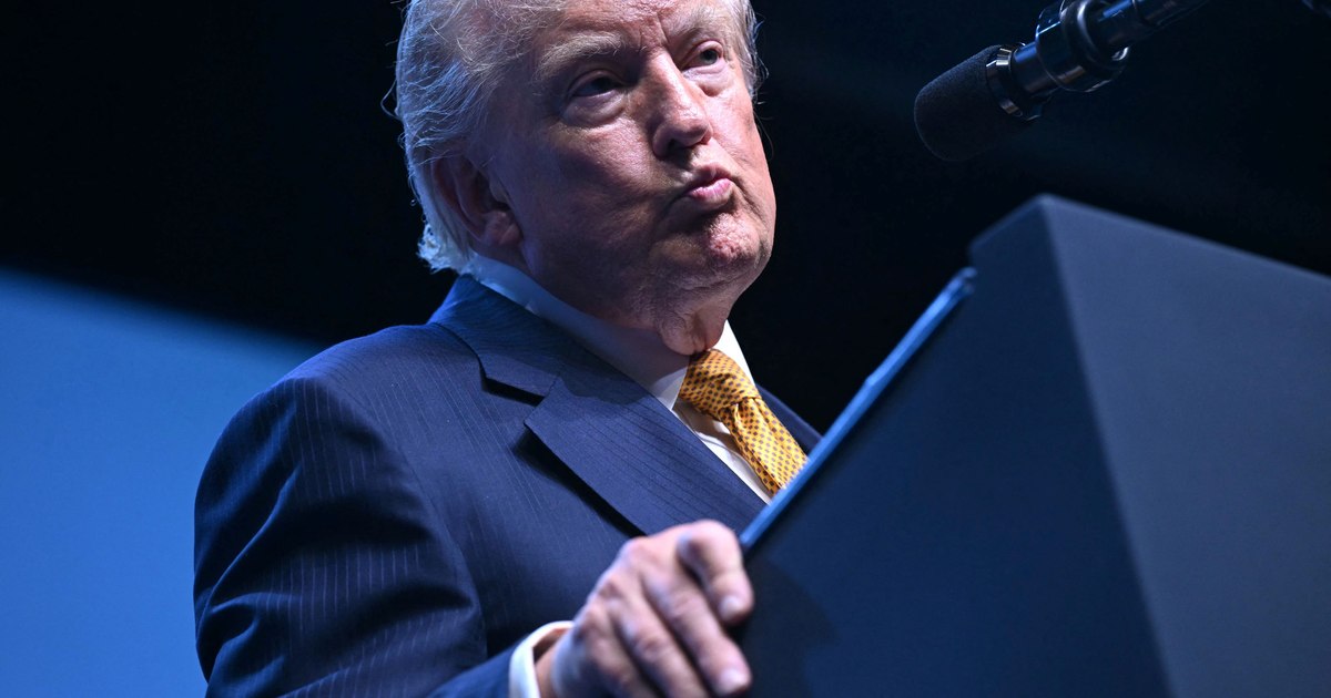 Donald Trump interzice accesul CNN, MSNOW și Politico la Casa Albă