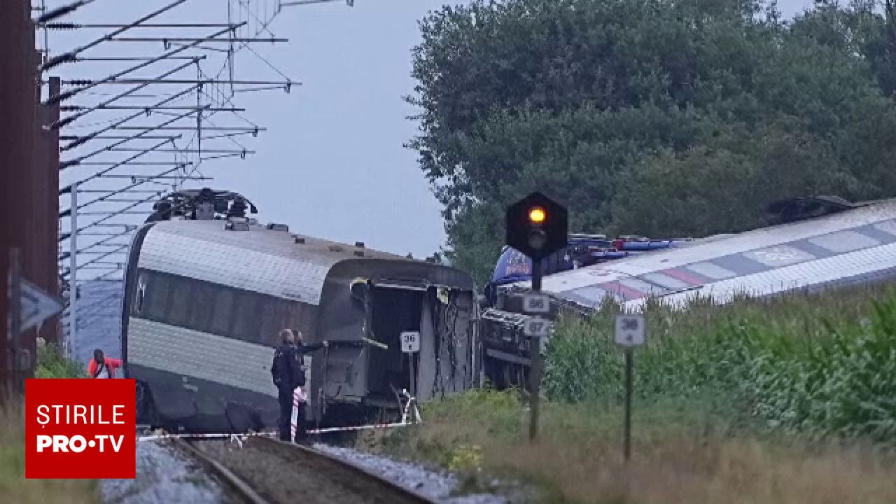 Deraiere de tren în Franța după lovirea unui obiect pe șine: zeci de pasageri au fost răniți