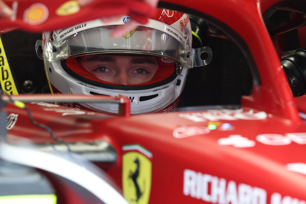 Charles Leclerc ar putea pleca de pe ultimul loc pe grila de start de la Baku din cauza unui schimb de motor