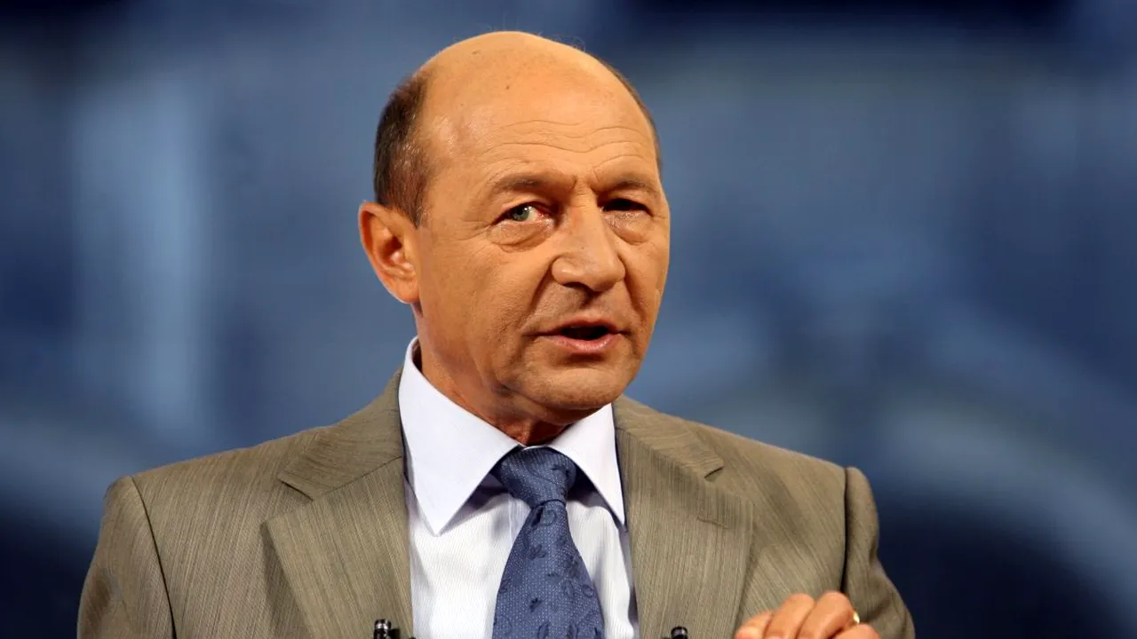 Traian Băsescu a răspuns ironic la întrebarea dacă i-ar reproșa ceva acțiunilor sale din anul 2004