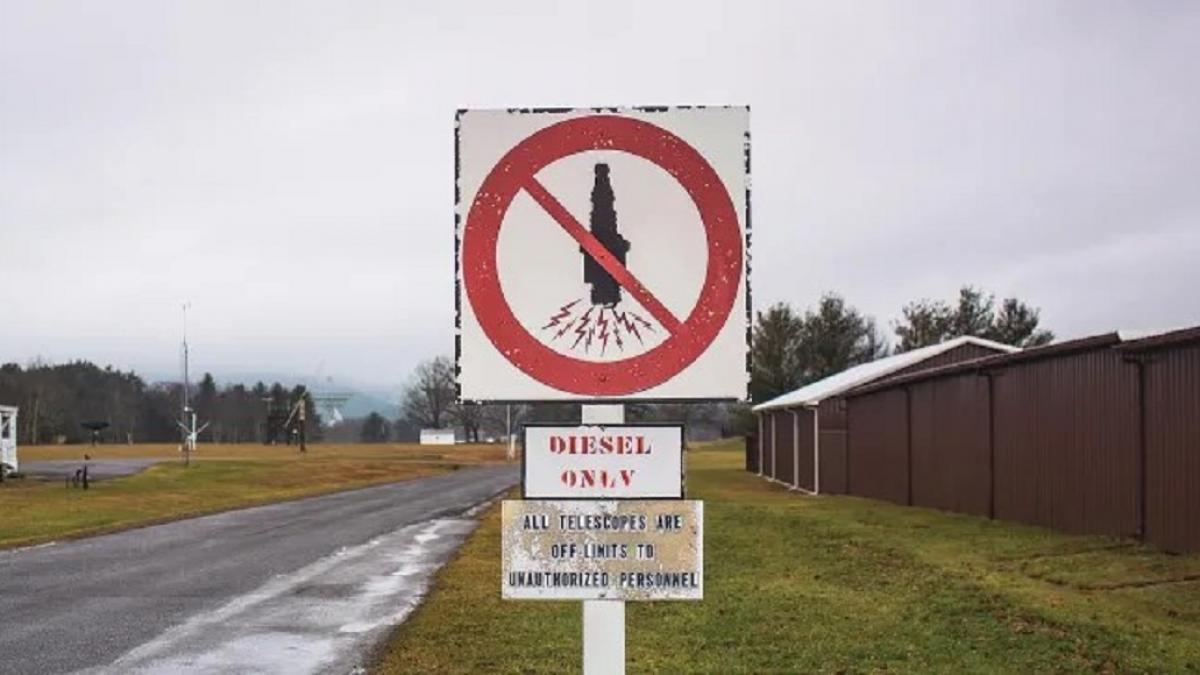 Orașul din America unde tehnologia este interzisă pentru a proteja liniștea și cercetarea spațială