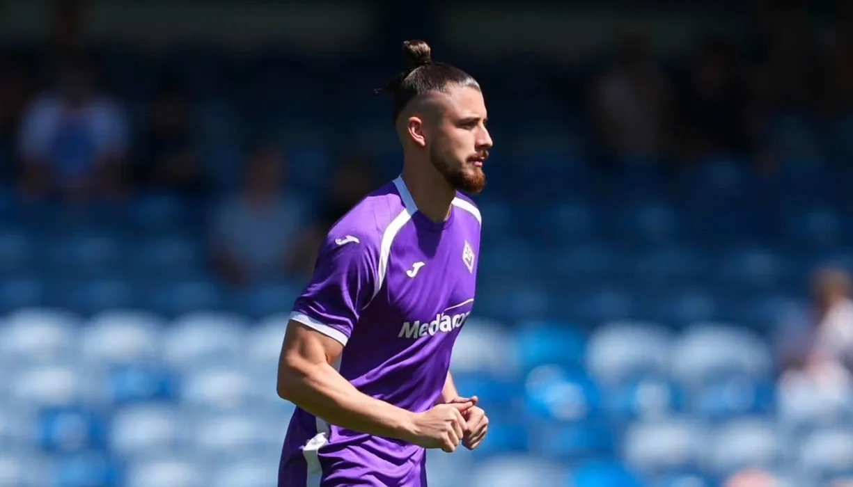 Radu Drăgușin a avut o prestație solidă în victoria Fiorentina în deplasare la Venezia