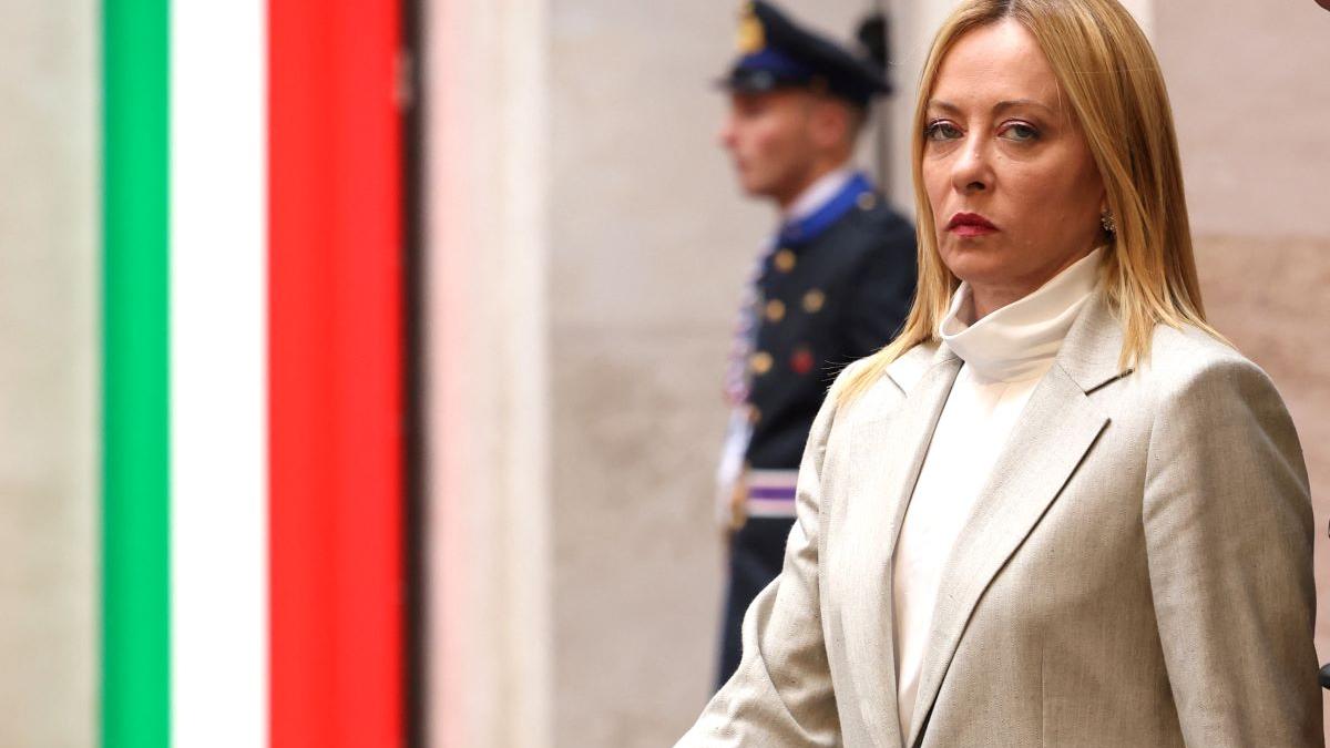 Giorgia Meloni propune limitarea numărului de elevi străini în clase și interzicerea burqăi în școli