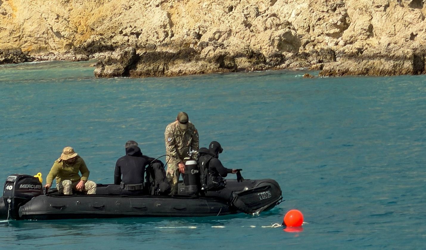 Militari români au recuperat fragmente de dronă din Marea Neagră, în Zona Economică Exclusivă