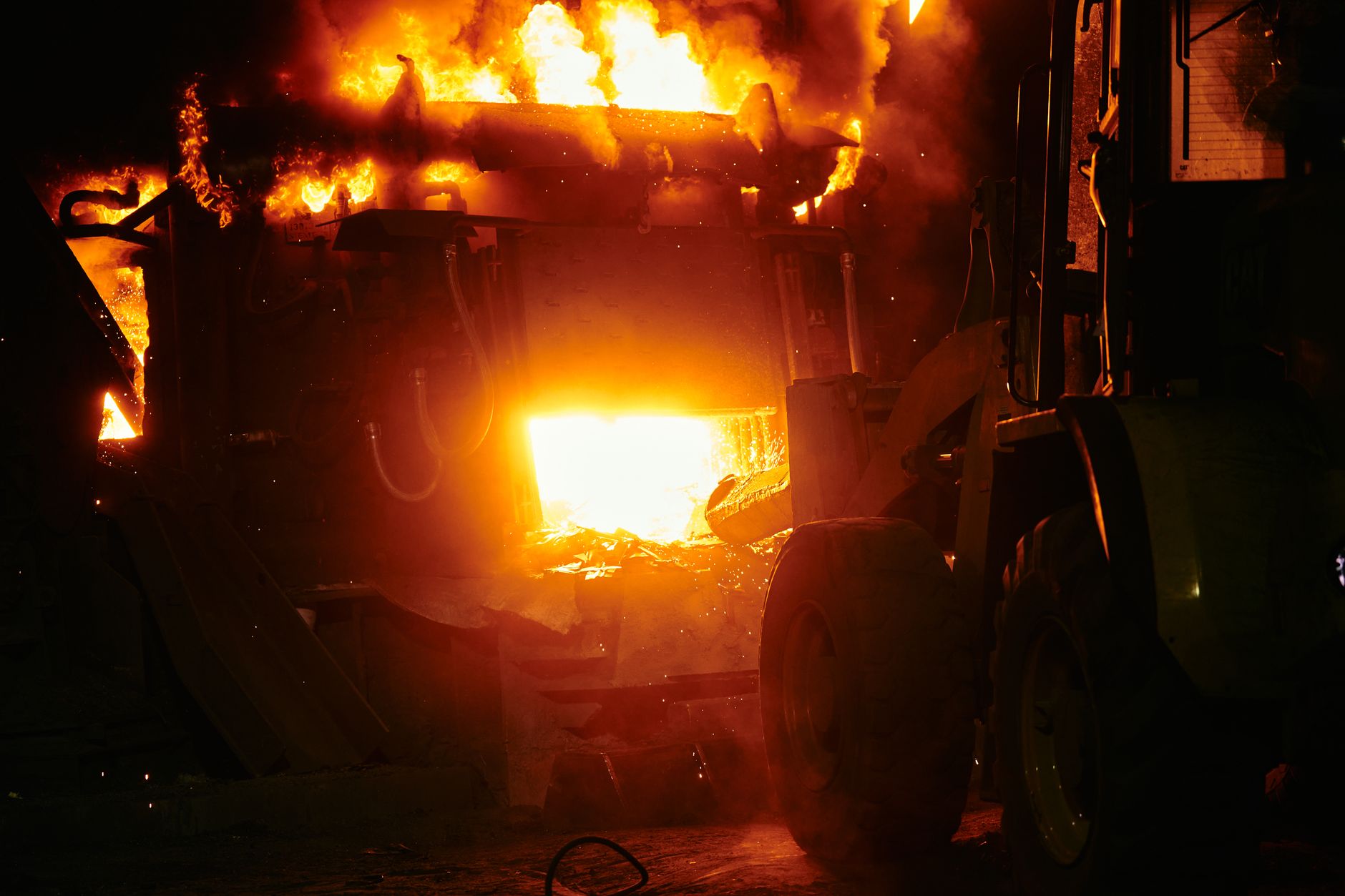 Incendiu major la o fabrică de celuloză din Drobeta-Turnu Severin, a fost emis alertă RO-Alert
