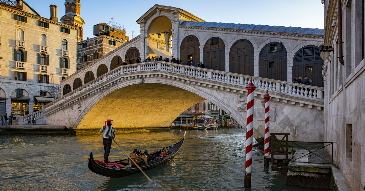Veneția planifică majorarea taxei de intrare pentru turiști la 30 de euro pe persoană