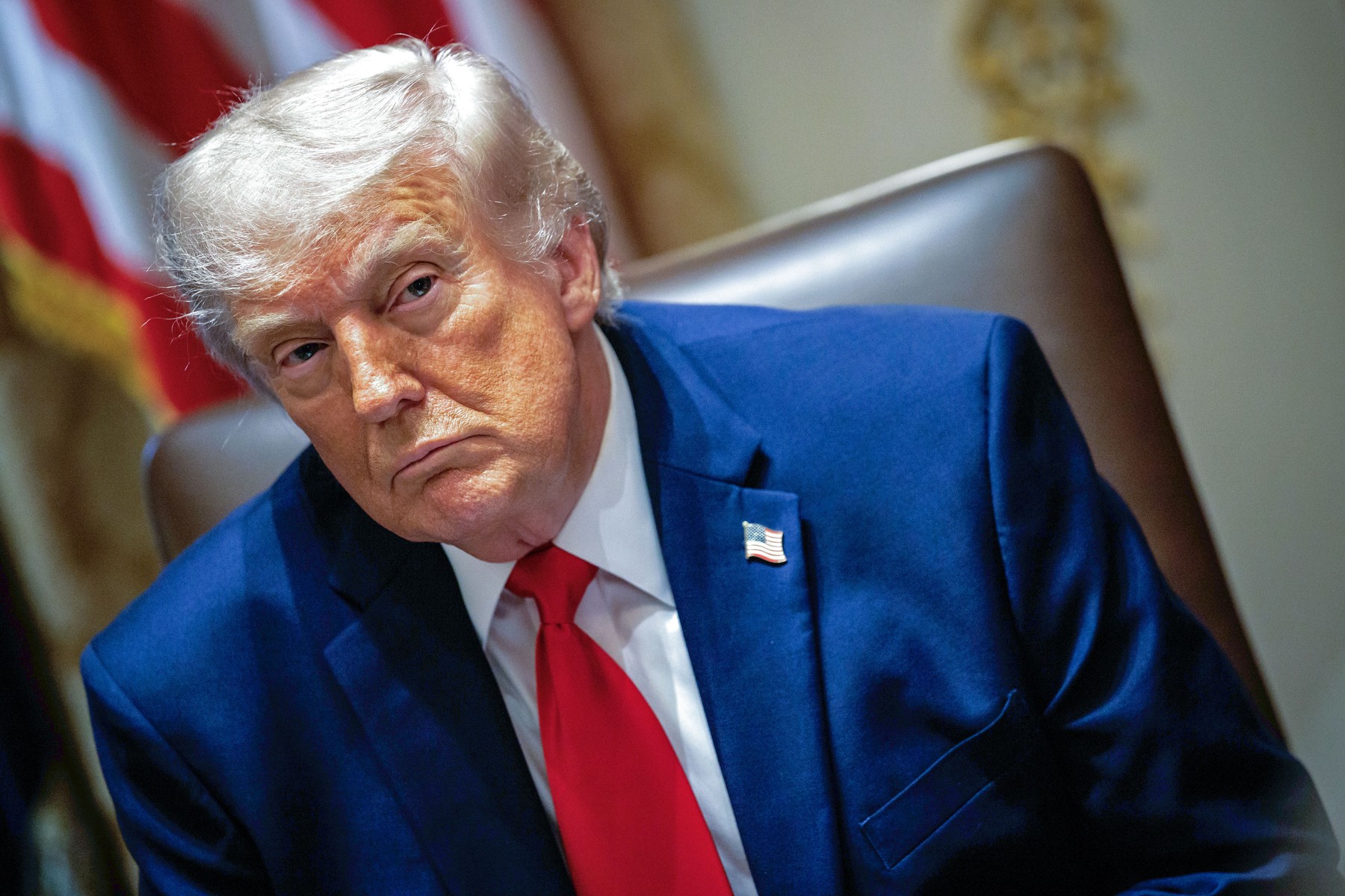 Popularitatea lui Donald Trump a scăzut la un minim istoric în SUA, sub pragul de 35%