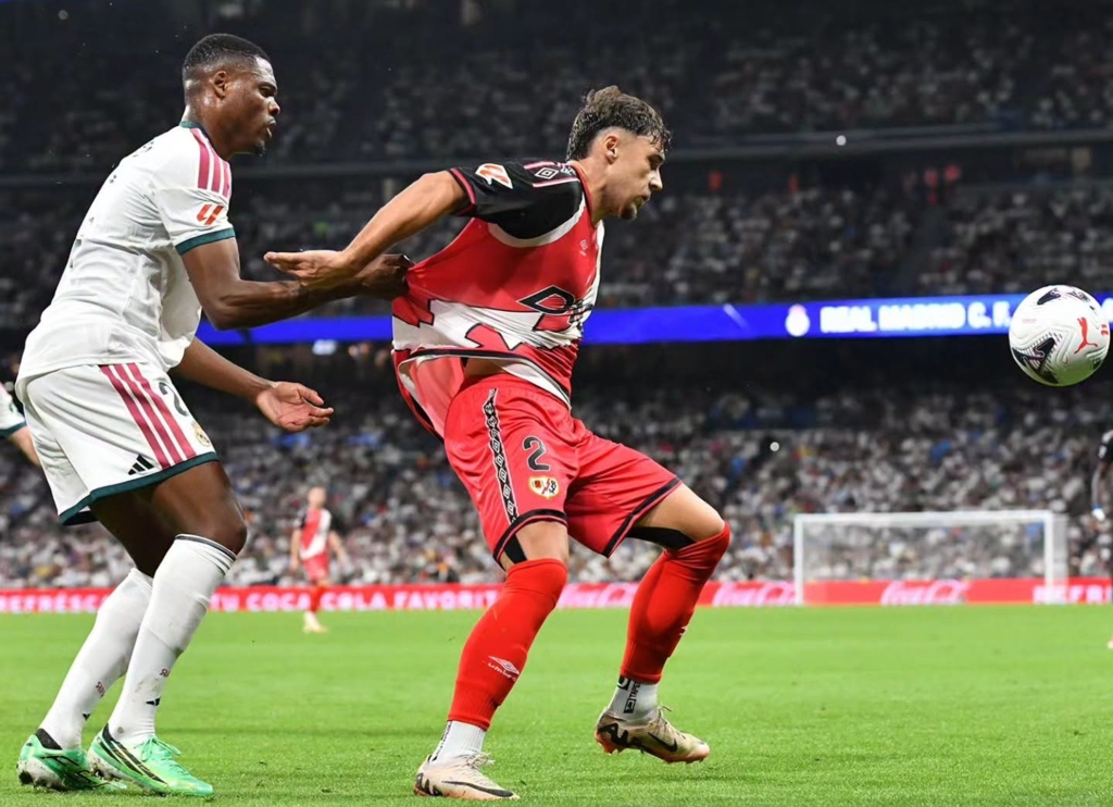 Real Madrid domină Rayo Vallecano cu un scor de 4-1, Andrei Rațiu fiind integralist în deplasare