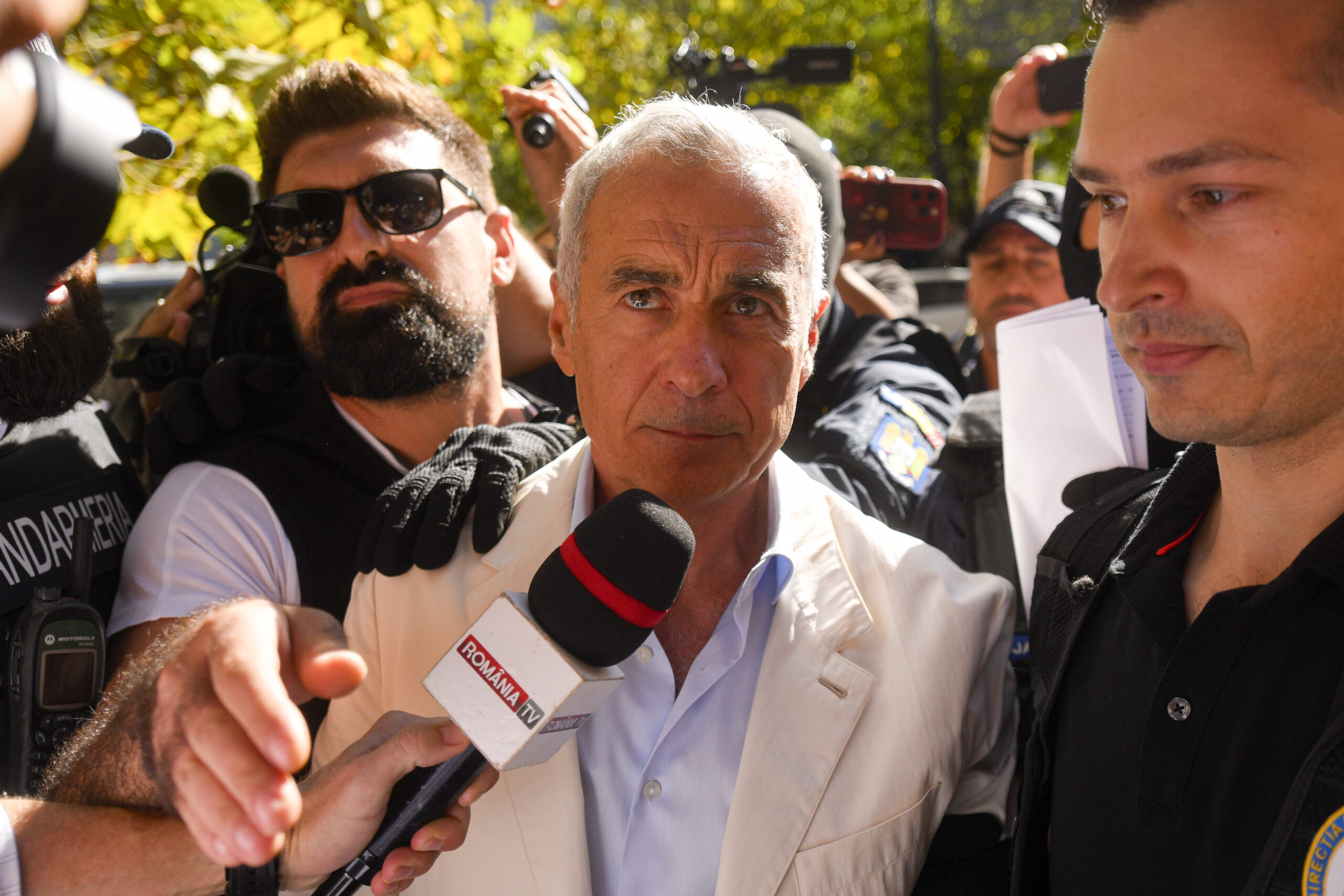 Călin Georgescu a petrecut prima noapte în Arestul Central. Detalii despre condițiile de detenție