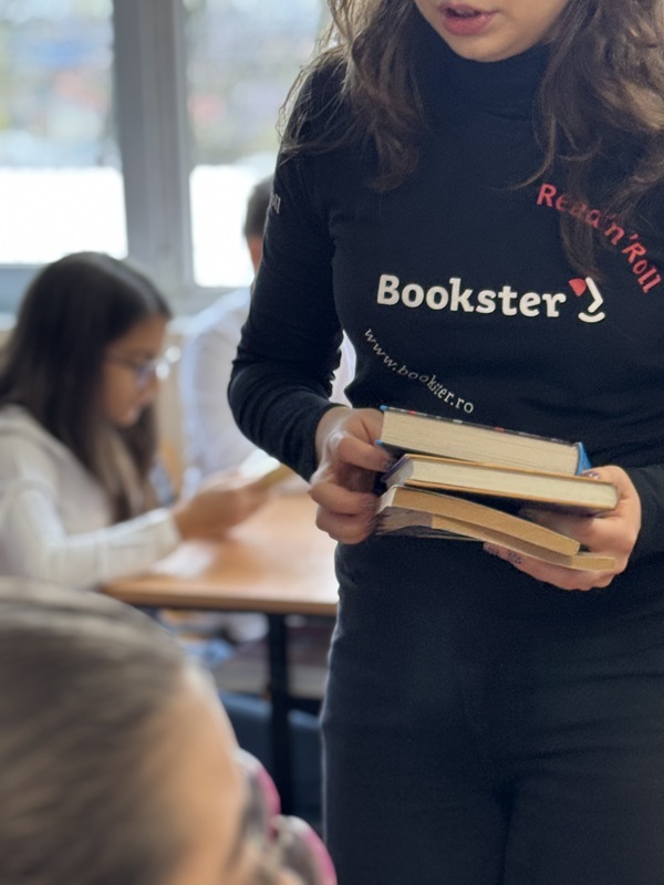 Programul Bookster în Școli se extinde în șase județe noi. Peste 150.000 de elevi vor avea acces la cărți