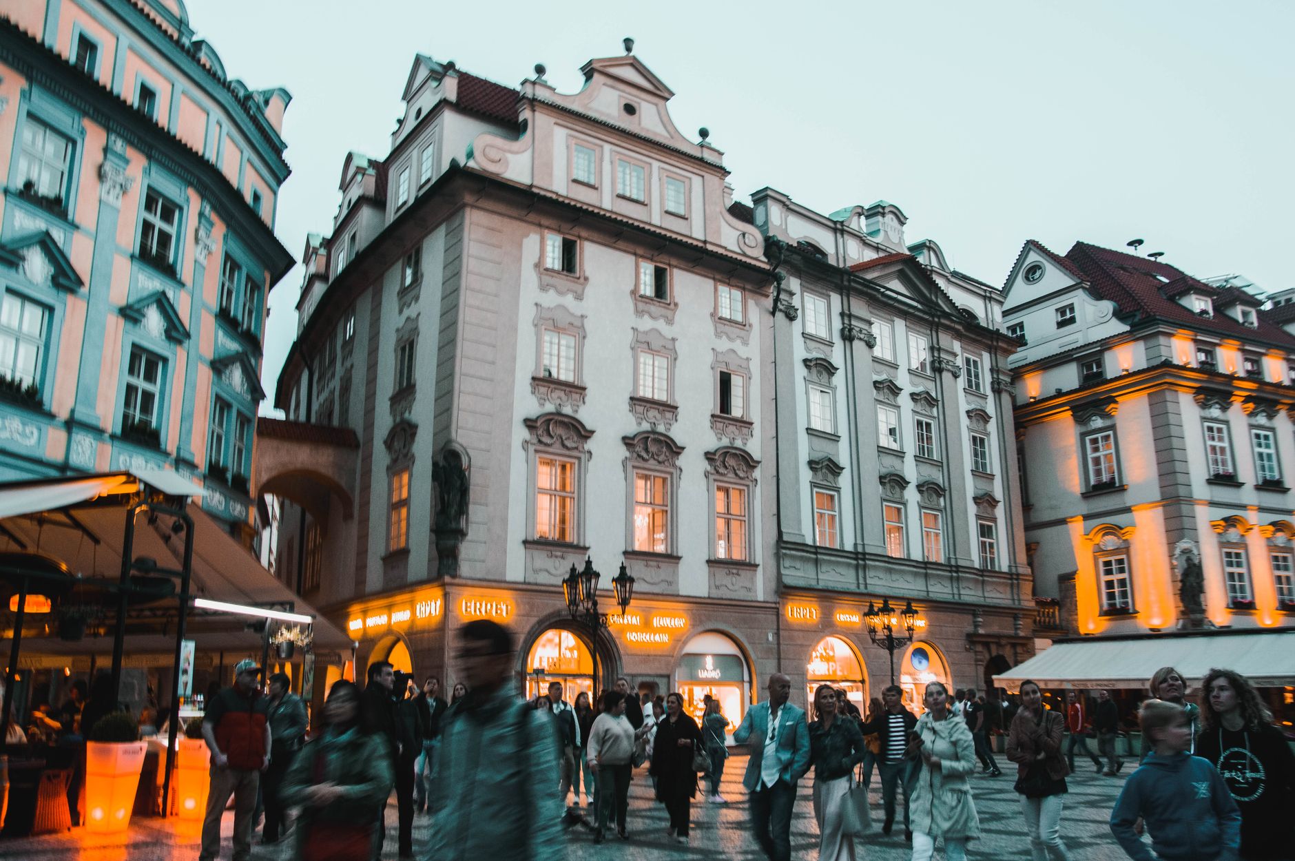 Se schimbă modul în care românii își aleg vacanțele: preferințele se mută către experiențe și city break-uri