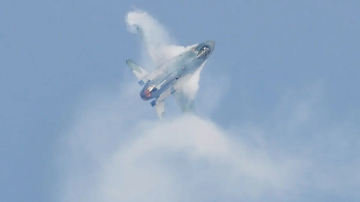 Un avion de vânătoare F-16 s-a prăbușit în Germania, în apropierea unei baze americane