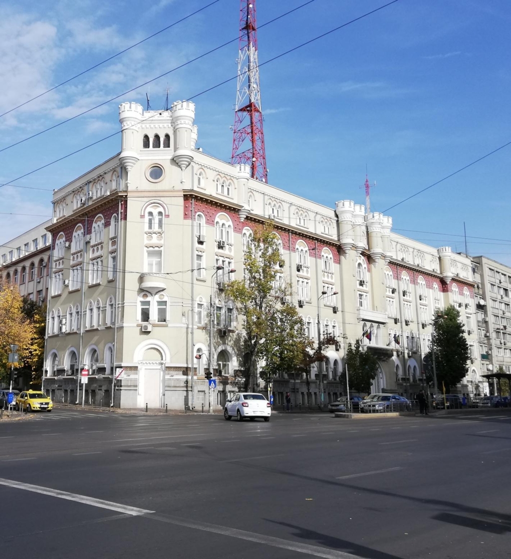 Explozie cu o butelie în centrul Bucureștiului, lângă sediul Inspectoratului General al Poliției Române