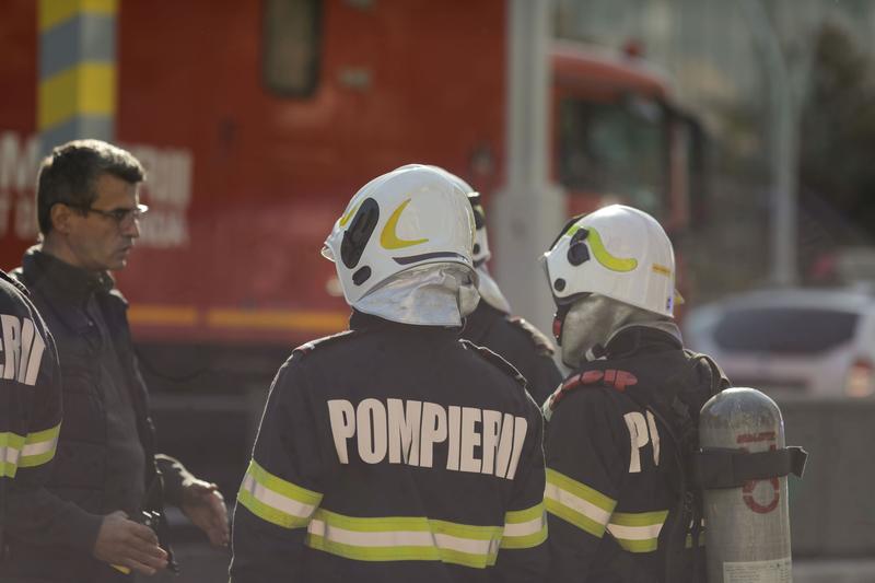 Explozie cauzată de o butelie de gaz în centrul Bucureștiului: două persoane rănite