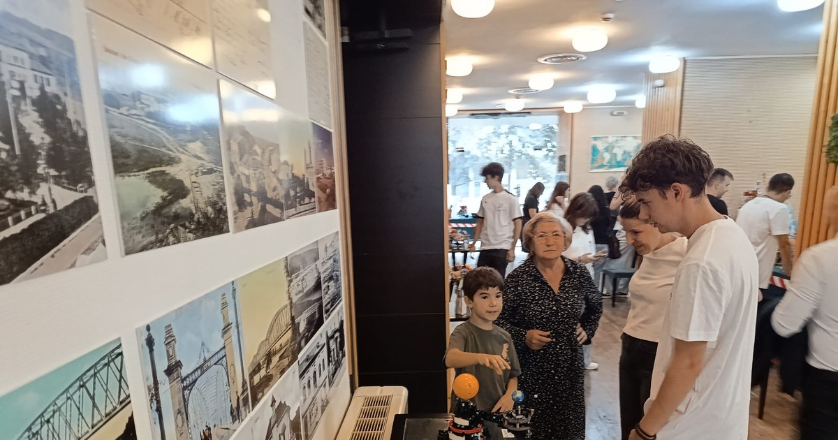 Expoziție cu modele LEGO în Slatina, organizată de elevi pentru o cauză caritabilă